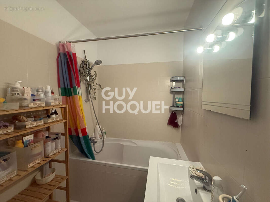 Appartement à L'HAY-LES-ROSES