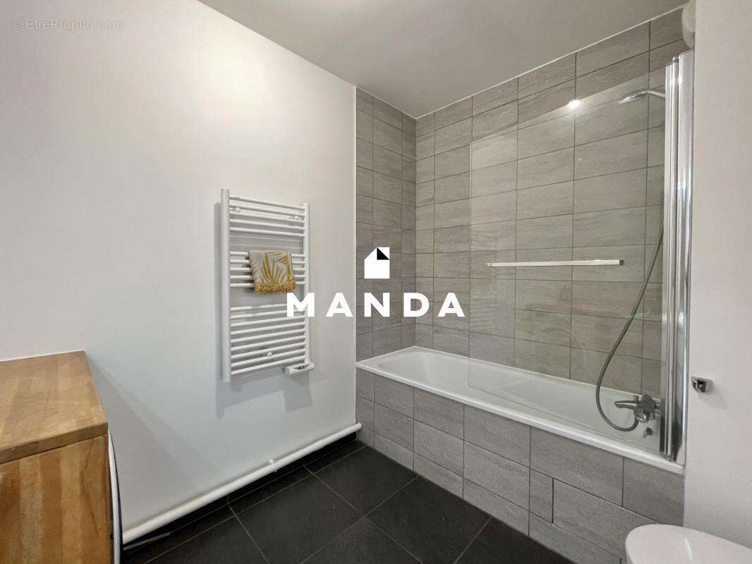 Appartement à NANTERRE