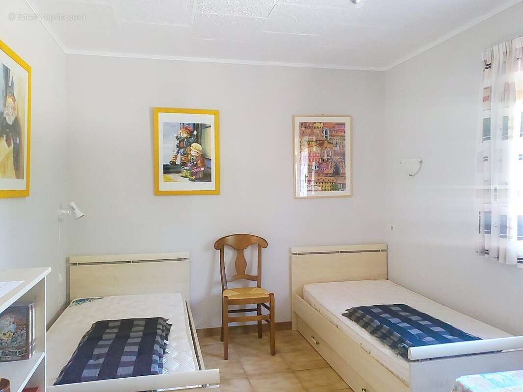 Maison à LA TOUR-SUR-ORB