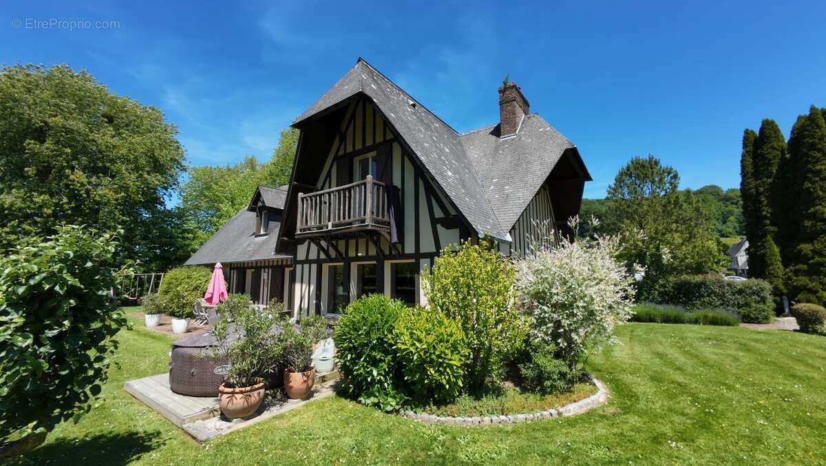 Maison à OHERVILLE
