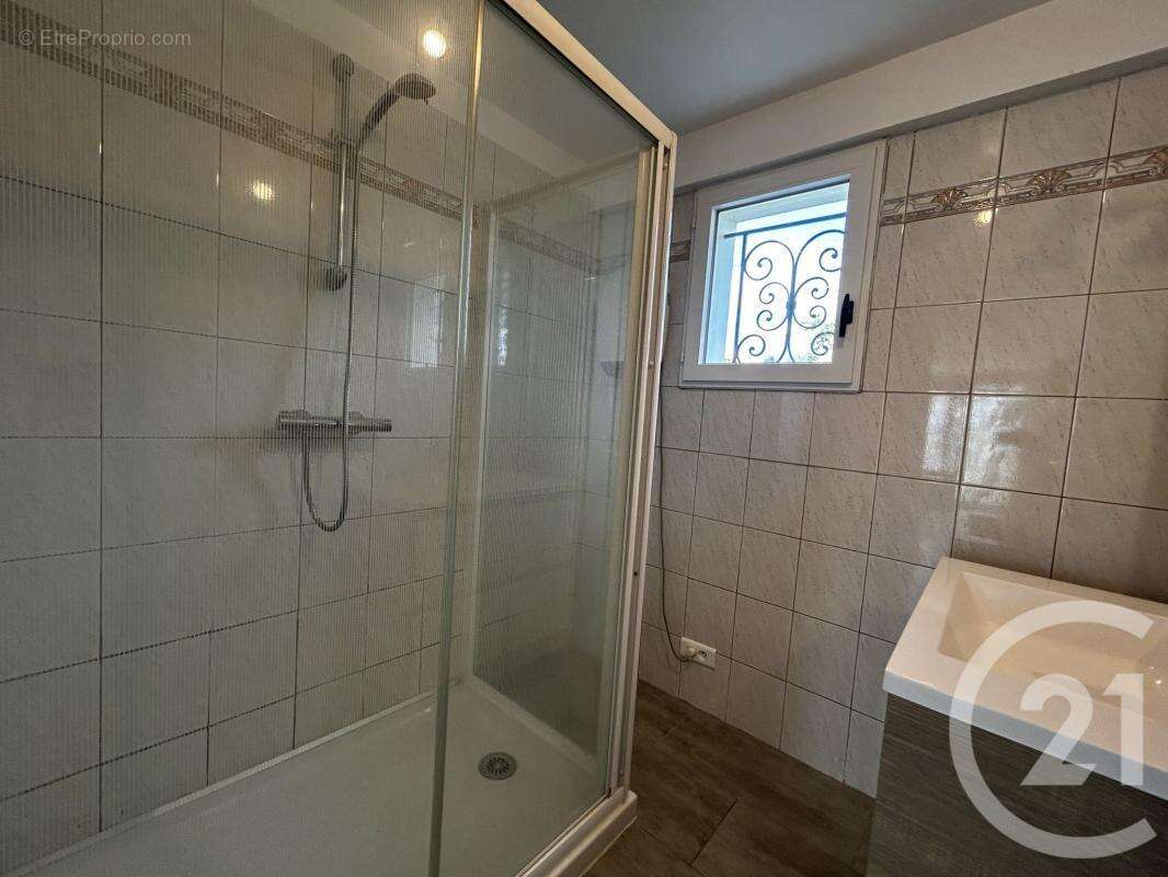 Maison 137 m² à Panazol  - photo 10