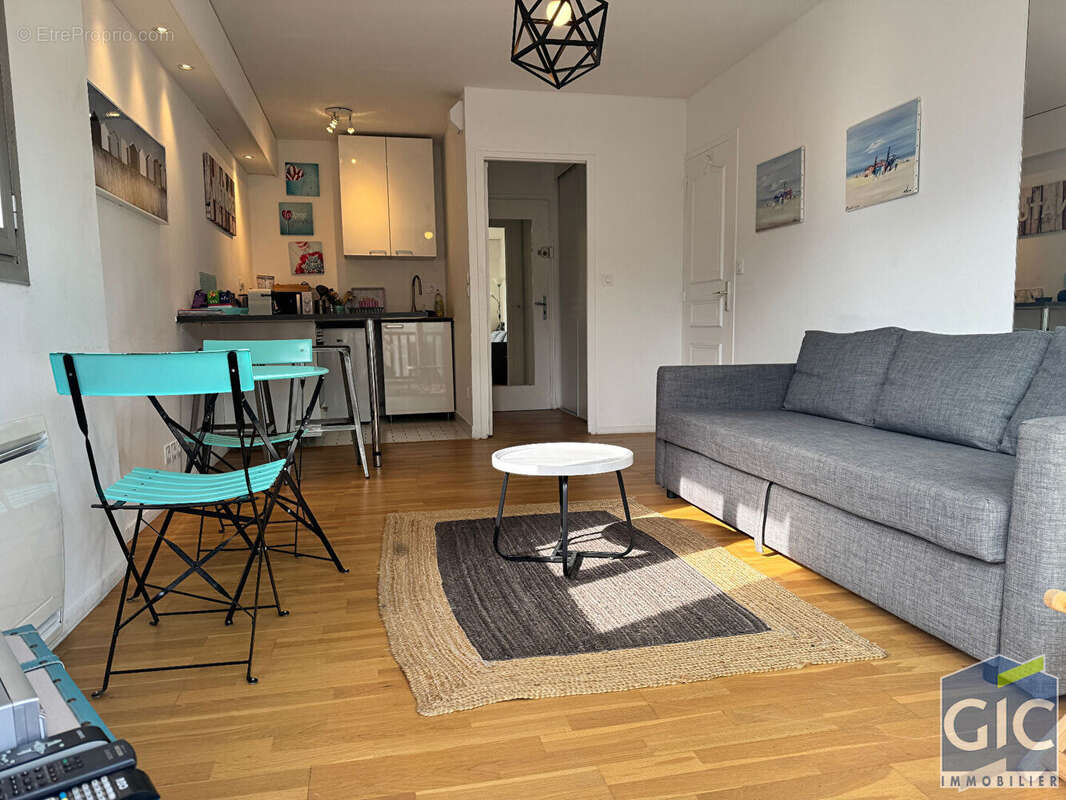 Appartement à DEAUVILLE
