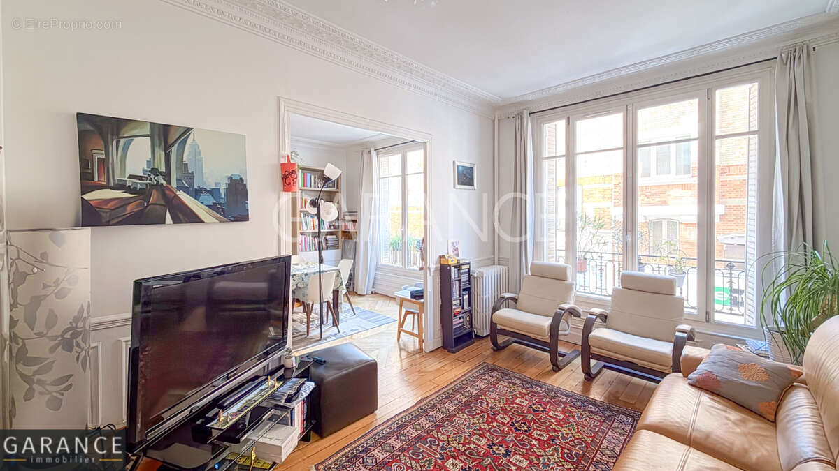 Appartement à PARIS-12E