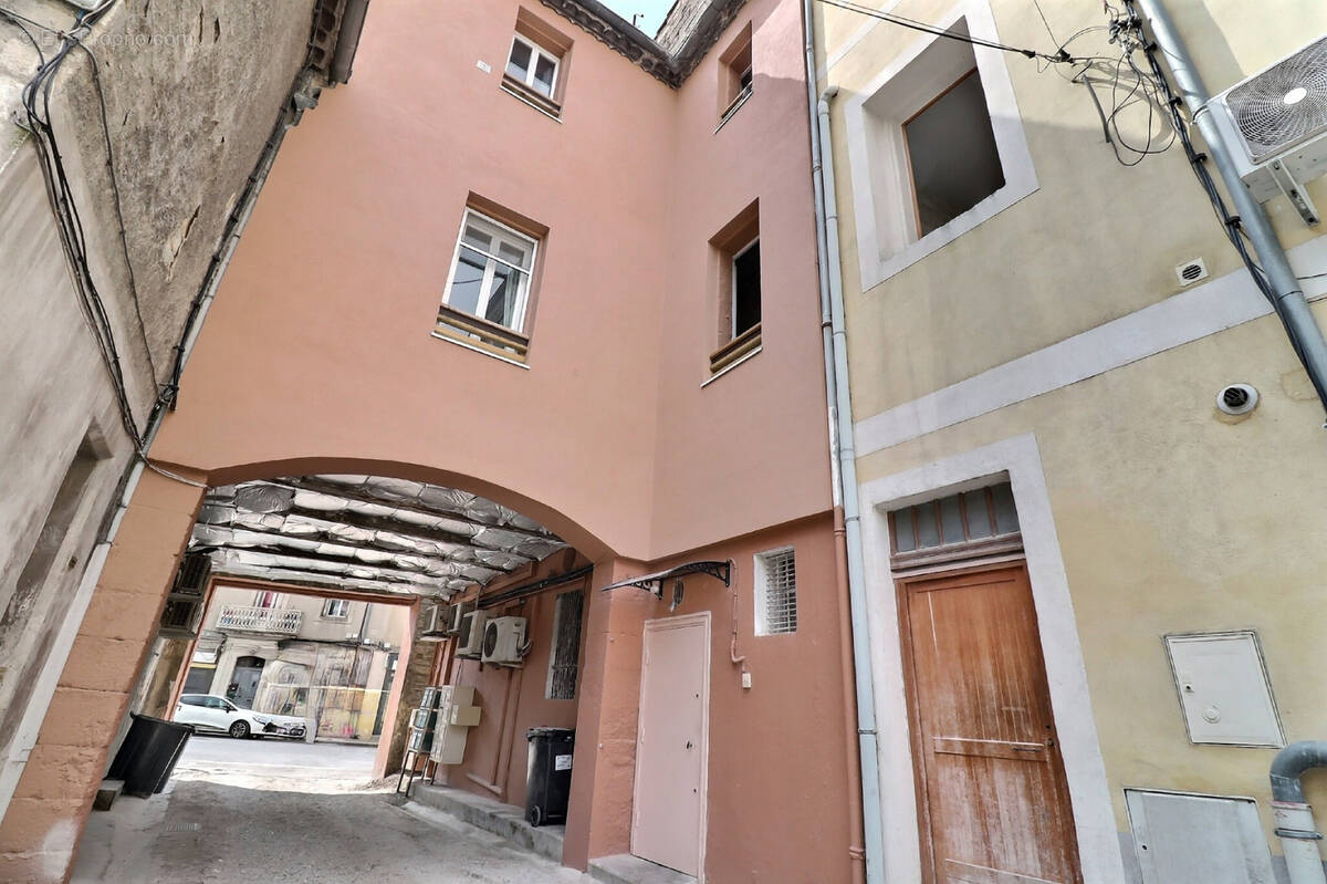 Appartement à LUNEL