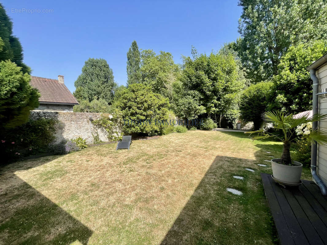 Centre historique de Montfort. Maison 6 pièces sur jardin clos. - photo 25