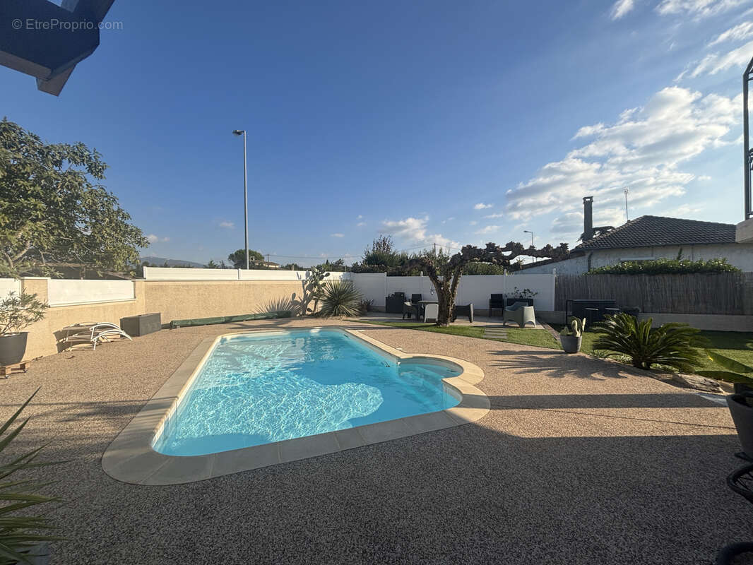 Maison à BEAUMONT-LES-VALENCE