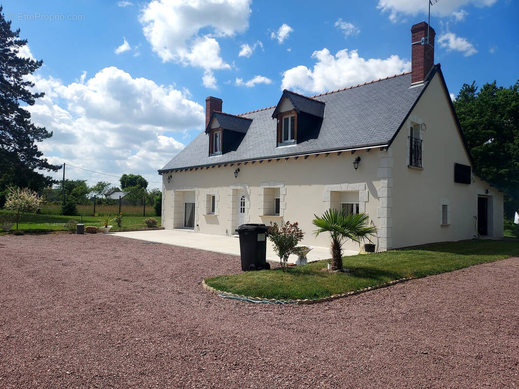 Maison à LA CHAPELLE-SUR-LOIRE