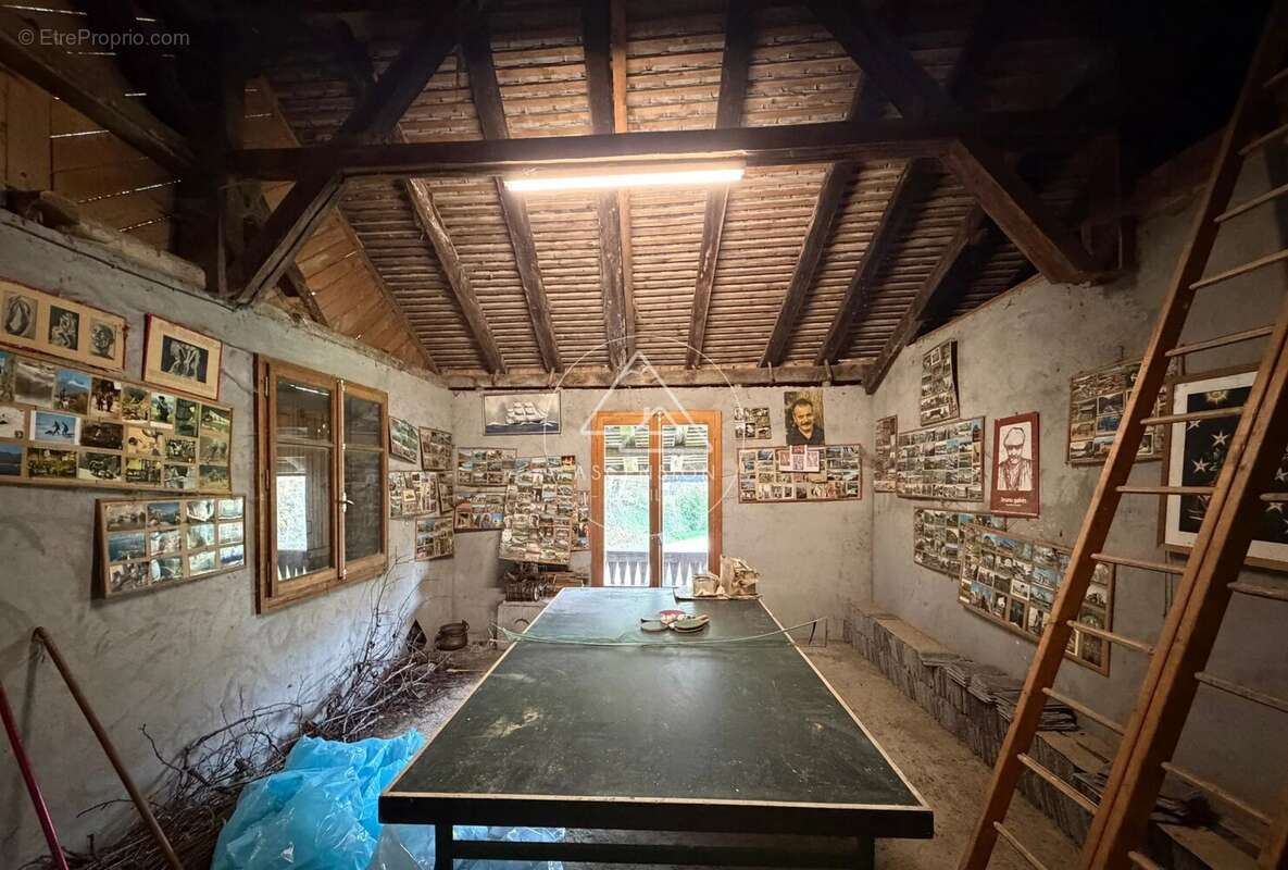 Maison à LA VERNAZ