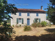 Maison à CHASSENEUIL-SUR-BONNIEURE