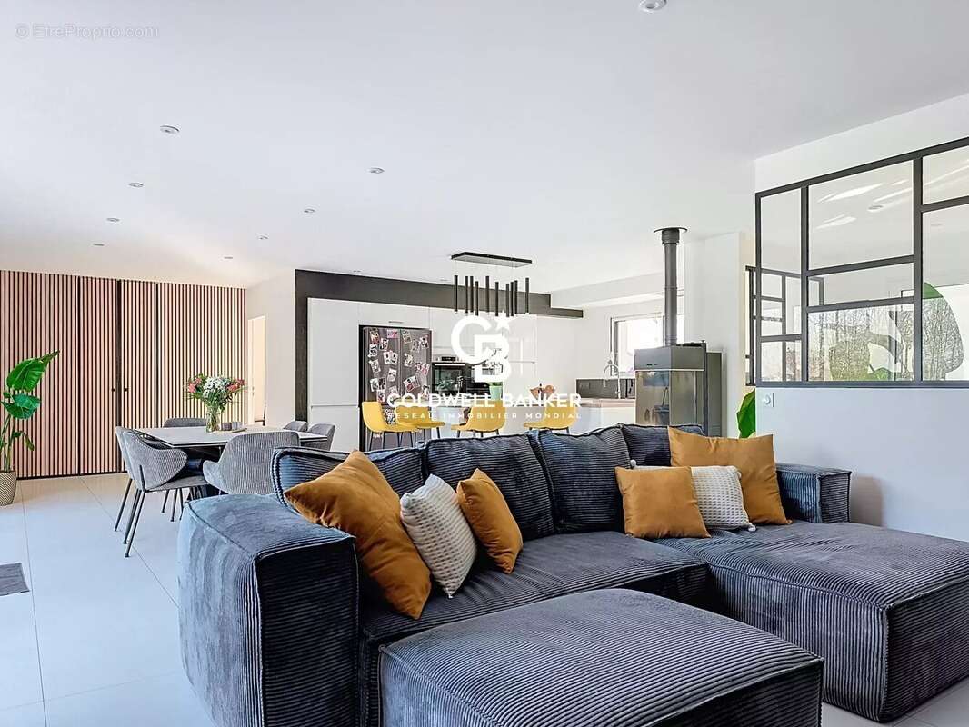 Maison à TALMONT-SAINT-HILAIRE