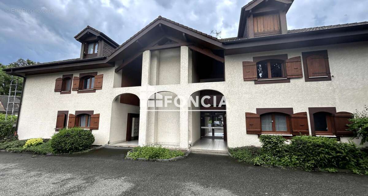 Appartement à PREVESSIN-MOENS