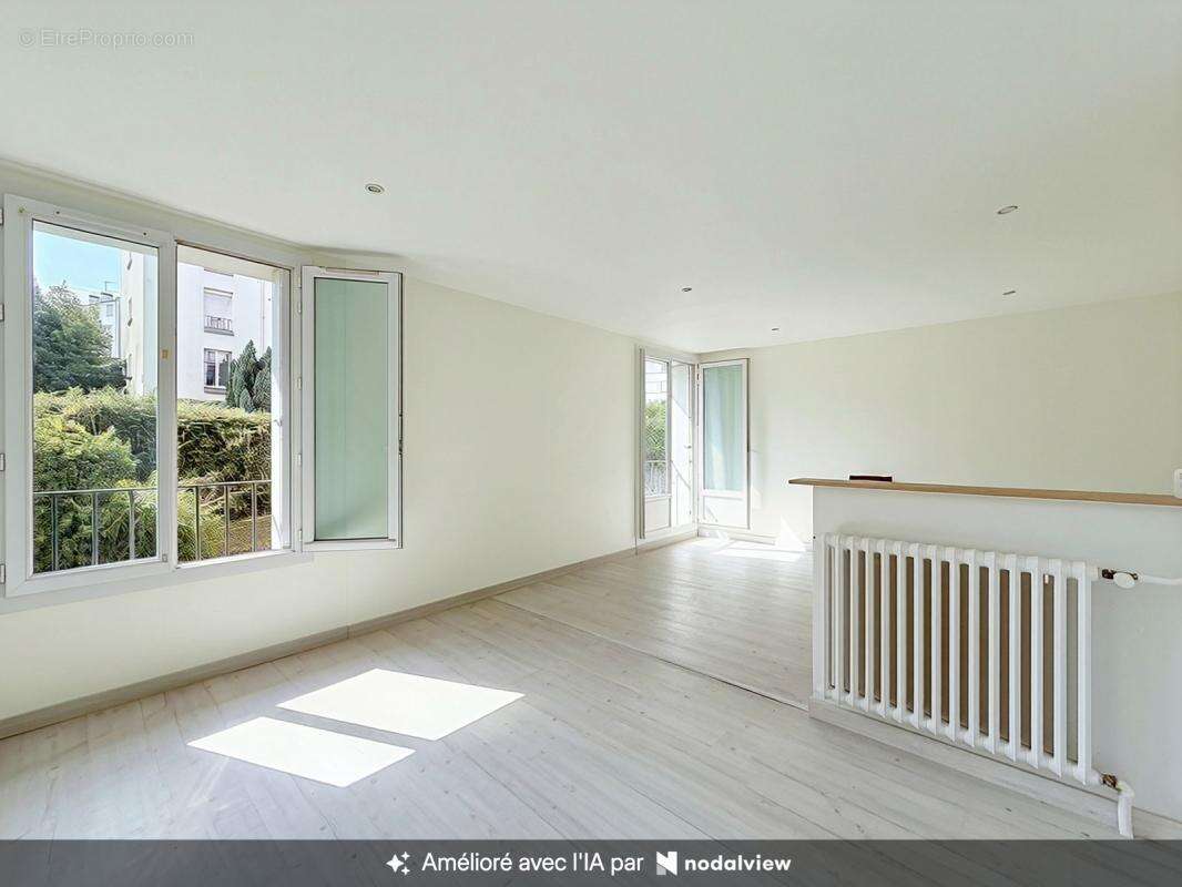 Appartement - Grand T2 Lumineux  - Rue Messidou - BREST 29200 - photo 2