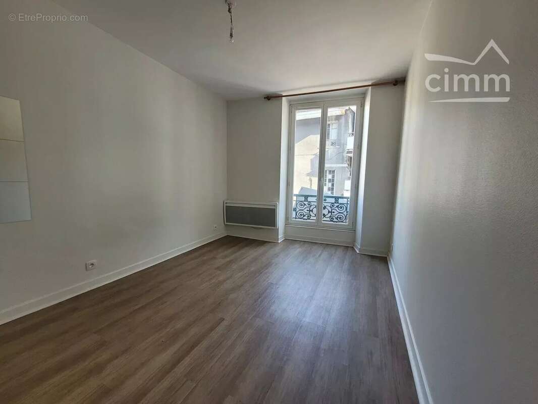 Appartement à DOMENE