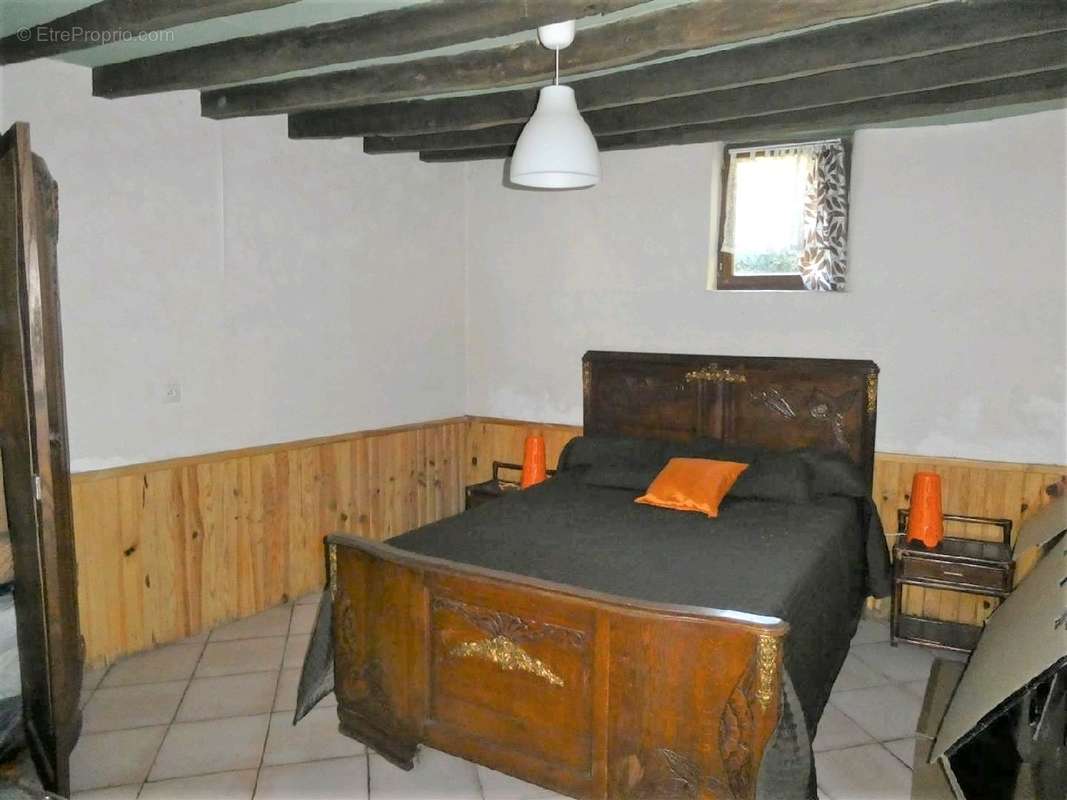 Maison à MARCILLY-LA-CAMPAGNE