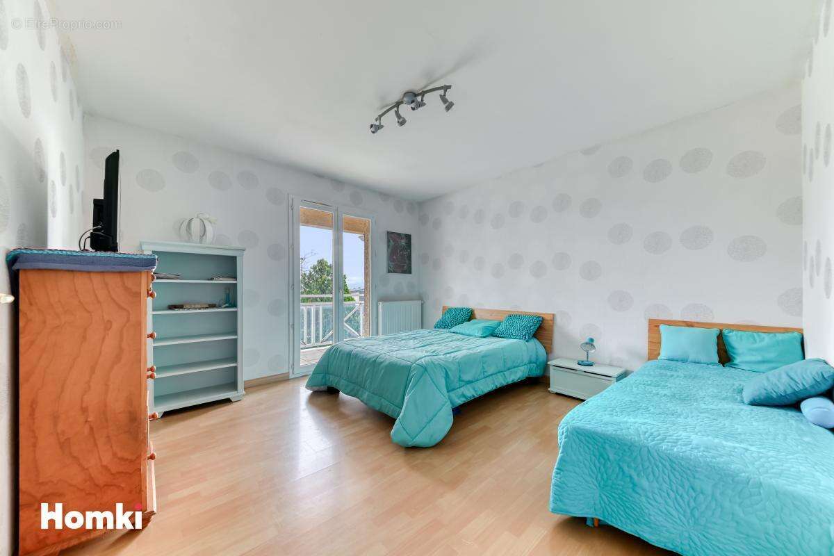 Maison à L'ISLE-D'ABEAU