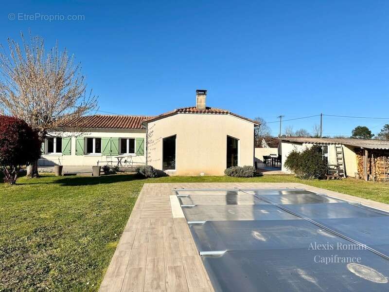 Maison à MONTPON-MENESTEROL