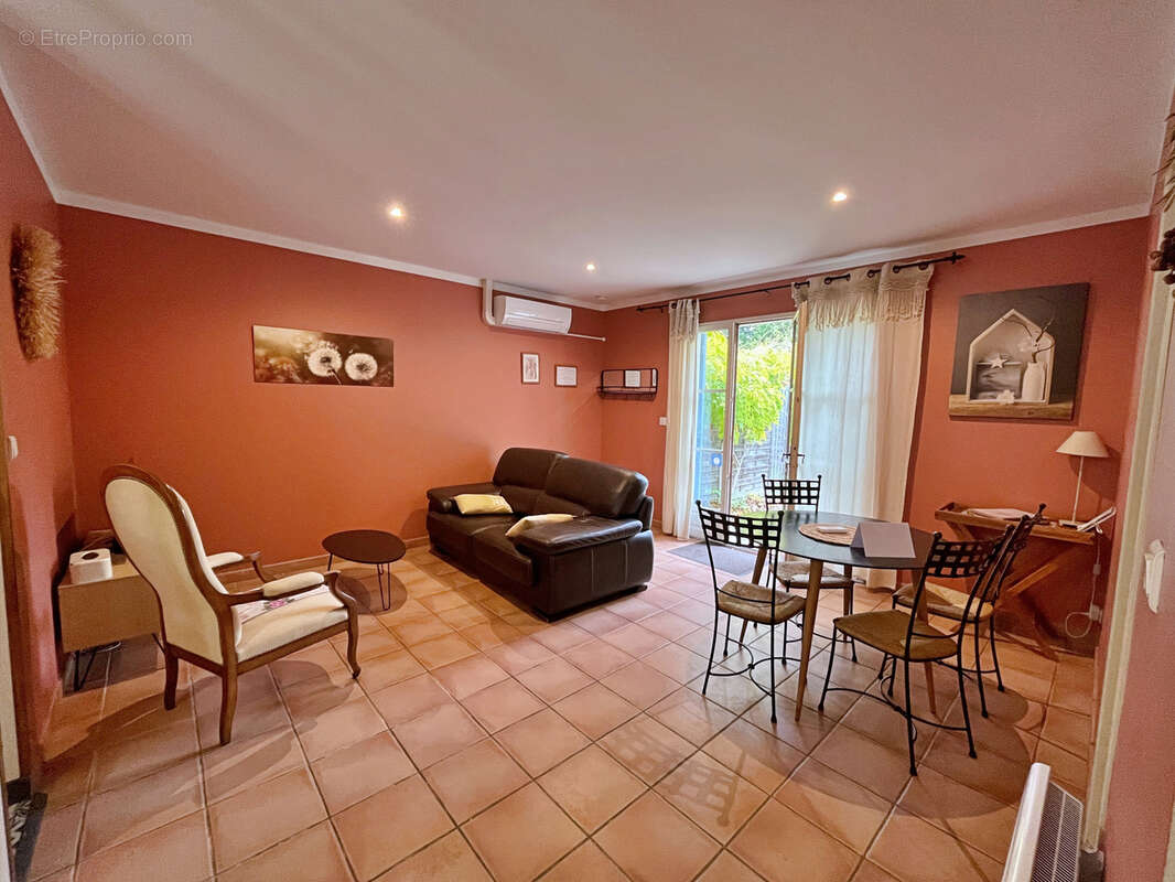 Maison à LORIOL-DU-COMTAT