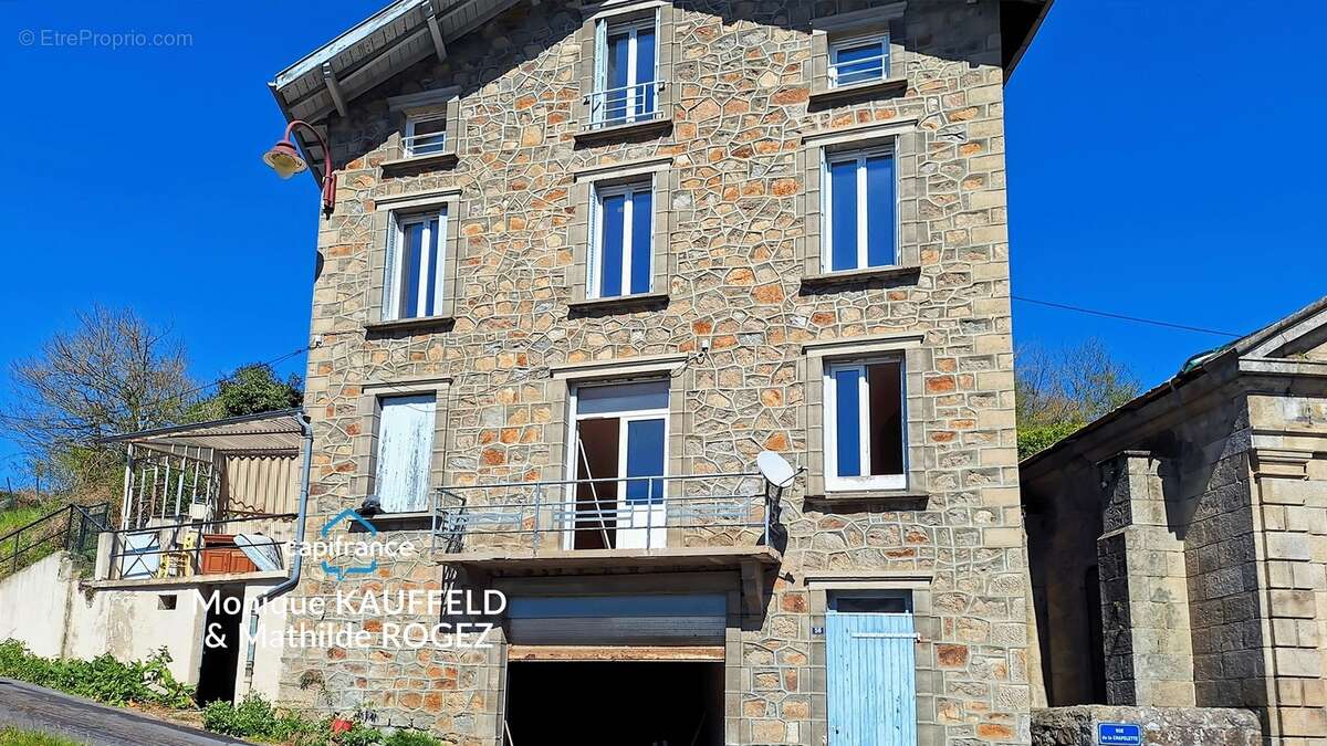 Immeuble 2 appartements (T3/T5) à Olliergues - photo 3