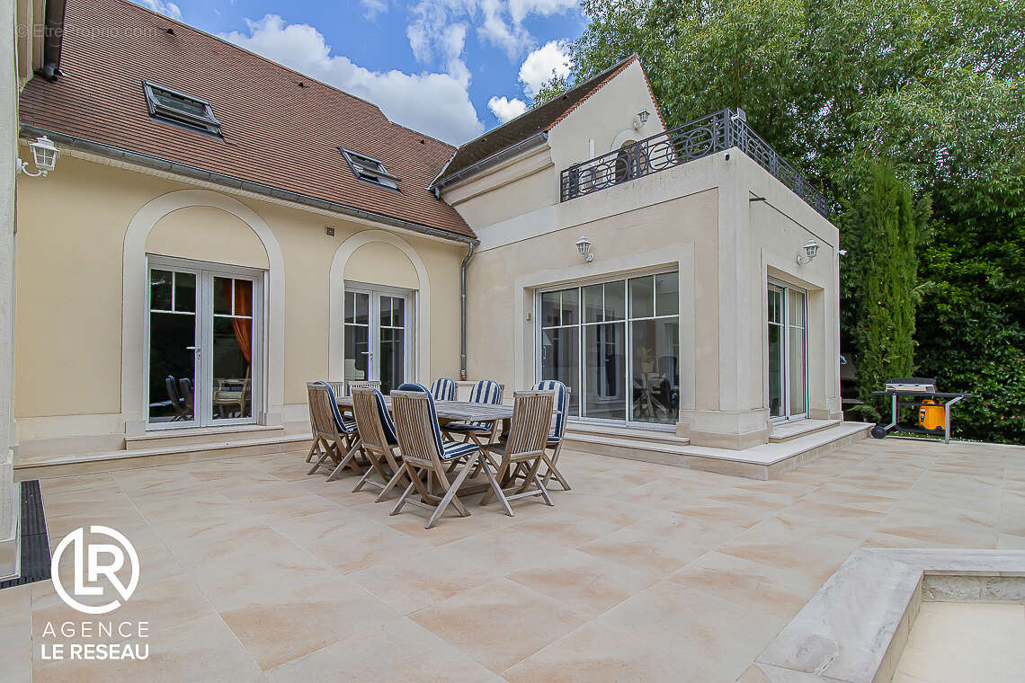 Maison à MONTMORENCY