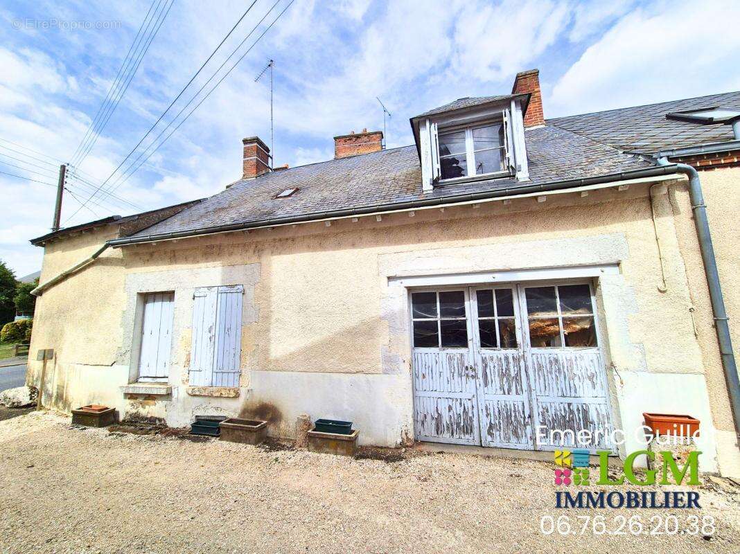 Maison de 74 m² à rénover entièrement – Garage – 50 mètres Commerces - Oucques la Nouvelle (41290) - photo 3