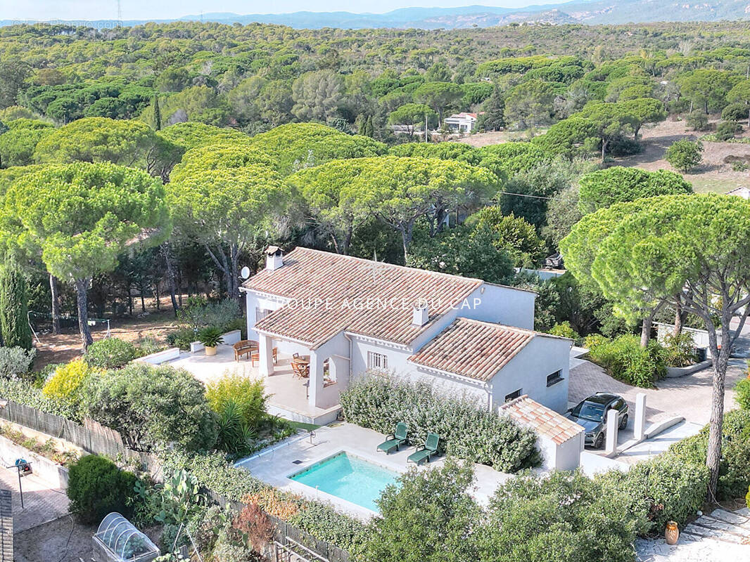 Maison à PUGET-SUR-ARGENS