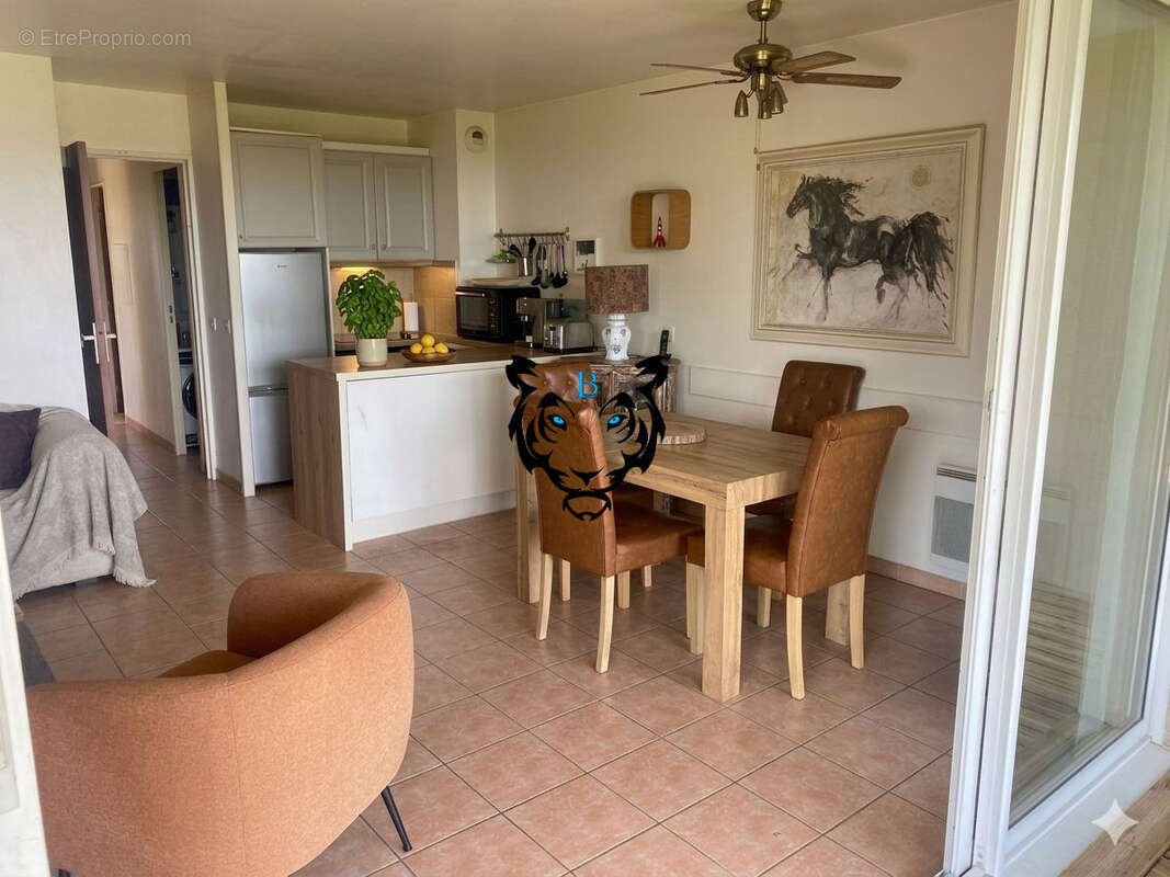 Appartement à LES ISSAMBRES