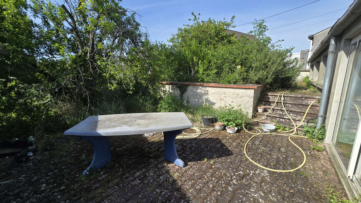Maison à TAVERS