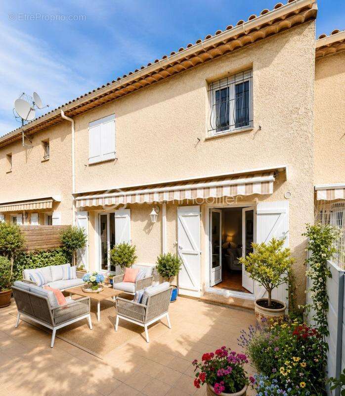 Maison à LA GAUDE