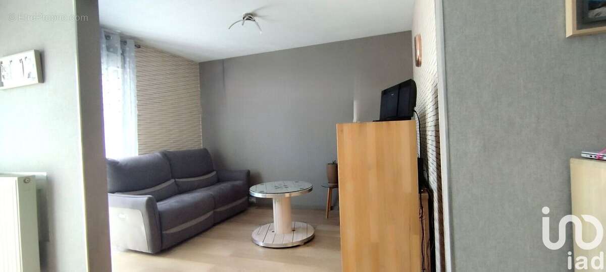 Photo 7 - Appartement à SAINT-PRIEST-EN-JAREZ