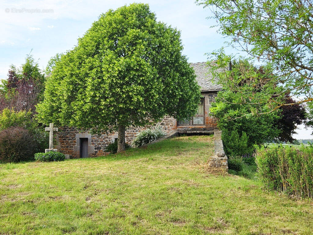 Maison à SAINT-FRONT