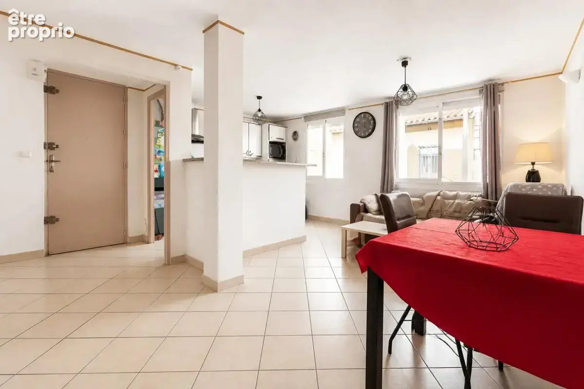 Appartement de 3 pièces de 65 m² à Perpignan + garage et cours - photo 6