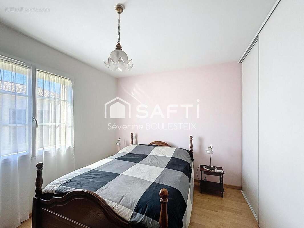 Photo 6 - Maison à LA COURONNE