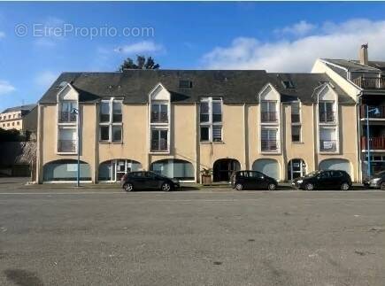 Appartement à PORT-EN-BESSIN-HUPPAIN