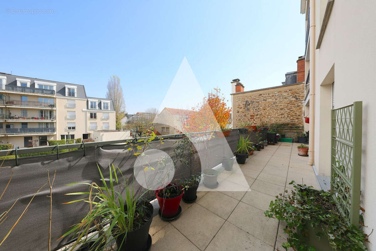 Appartement à CORBEIL-ESSONNES