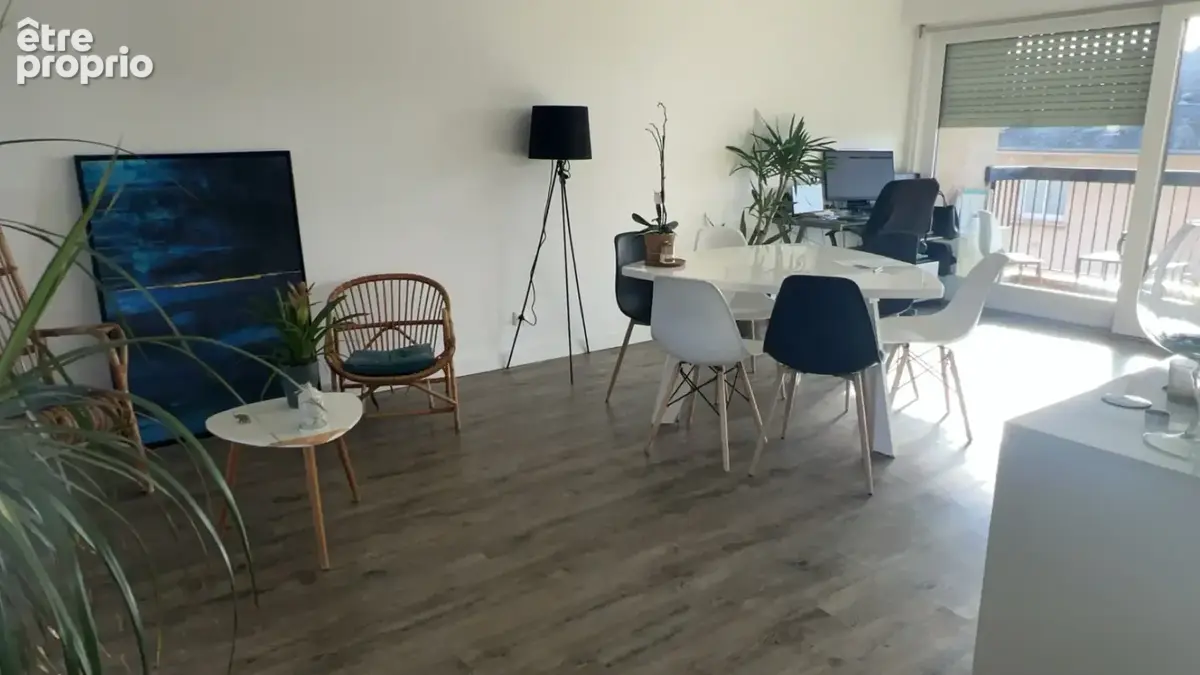 Rodez   Spacieux T5 lumineux de 101 m2 avec 2 terrasses, garage et parking privatif sécurisé - photo 2