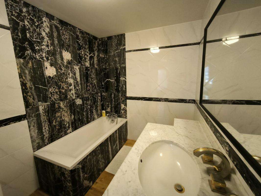 Maison à GAJA-LA-SELVE