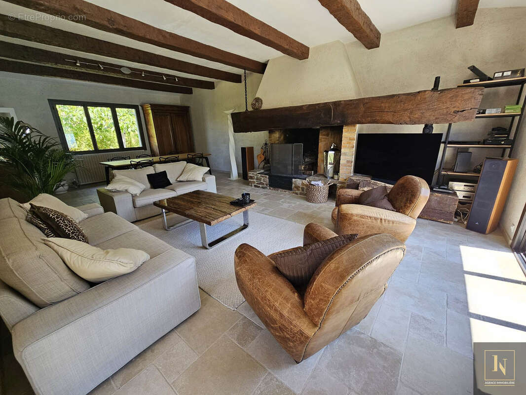 Maison à PAIMBOEUF