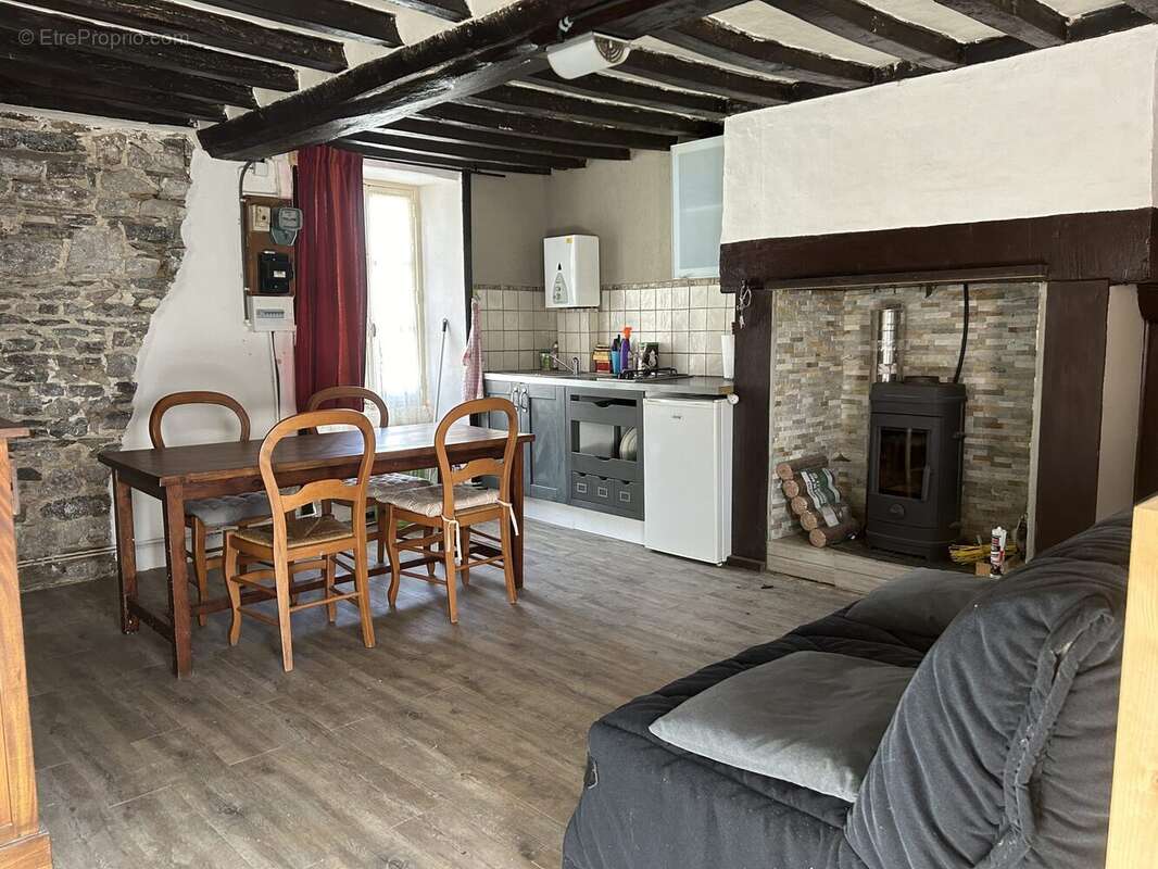 Maison à PONT-D'OUILLY