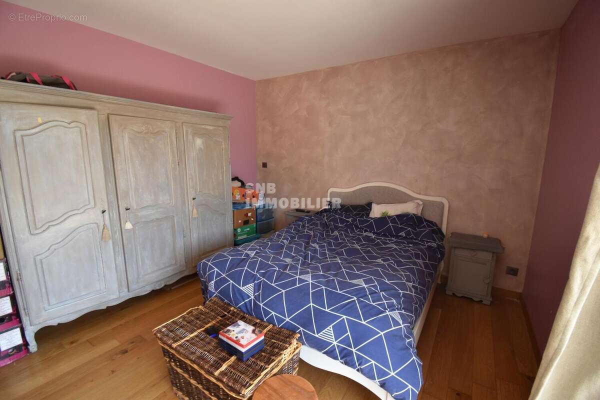 Pavillon plain pied 3 chambres 2 garages - photo 9
