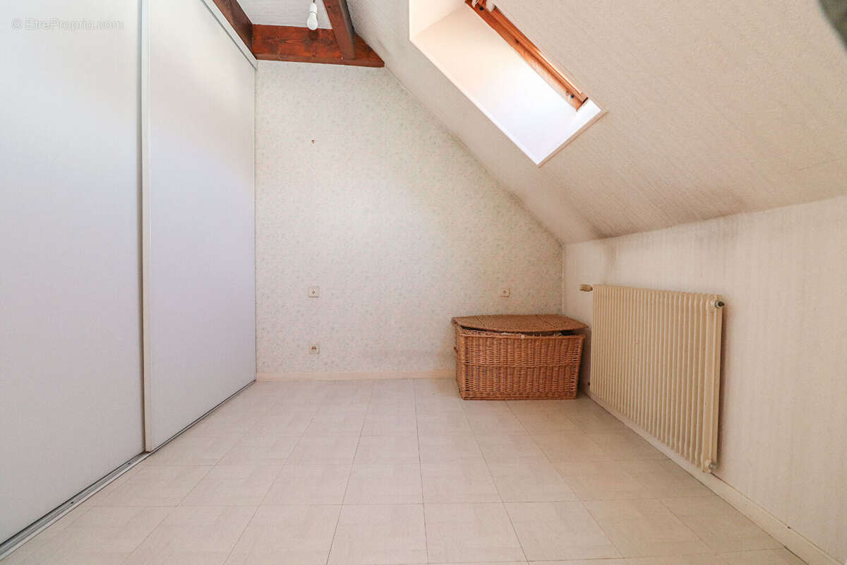 Maison à PLOMBIERES-LES-DIJON