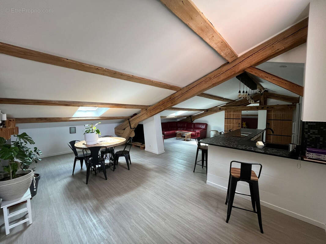 Appartement T5 type Loft 171m2 - photo 3
