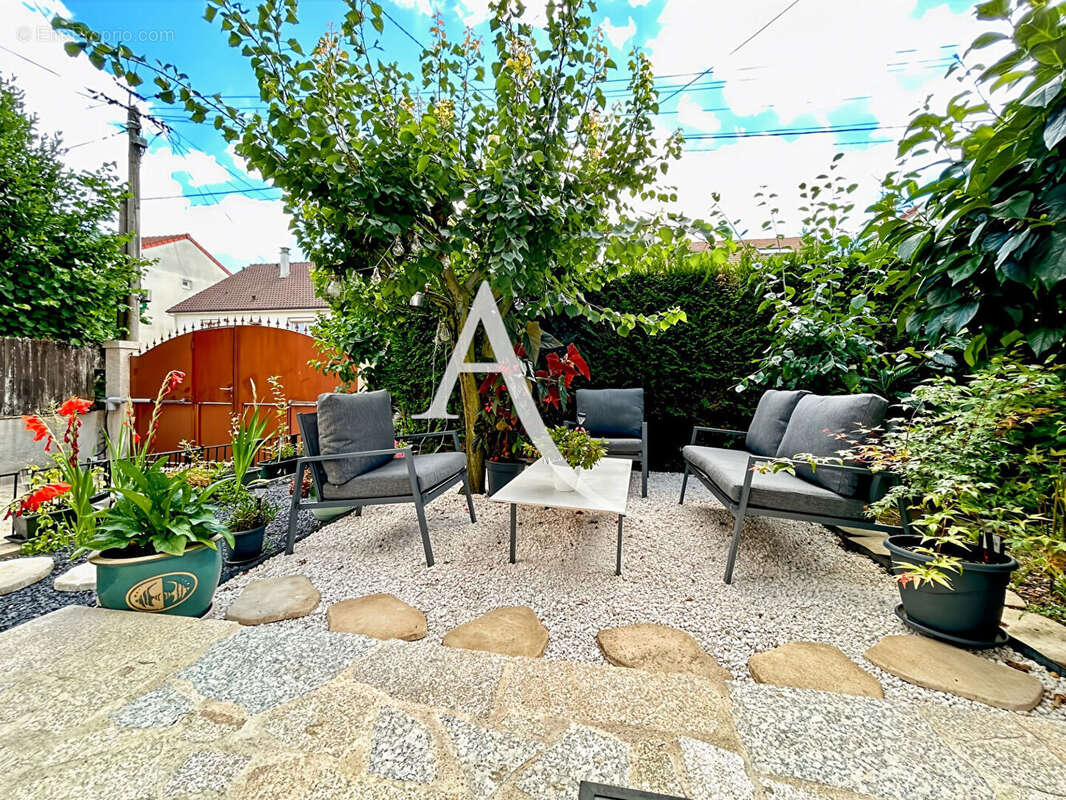 Maison à BOIS-D'ARCY