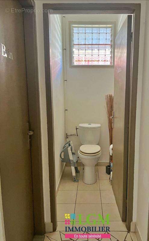 Maison à REMIRE-MONTJOLY