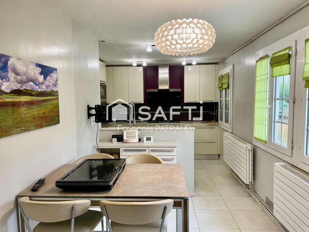 Photo 7 - Maison à LE PERRAY-EN-YVELINES