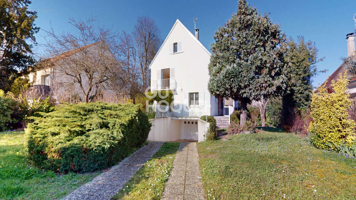 Maison à ERMONT