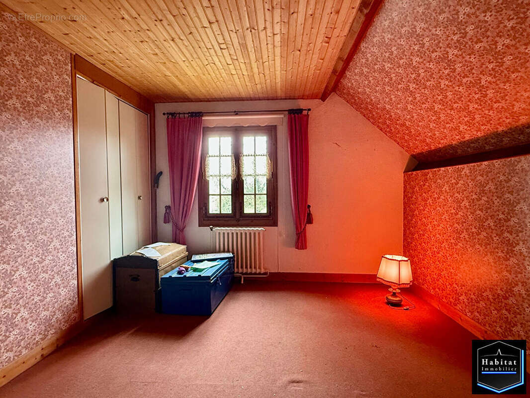 Maison à LE PLESSIS-BELLEVILLE