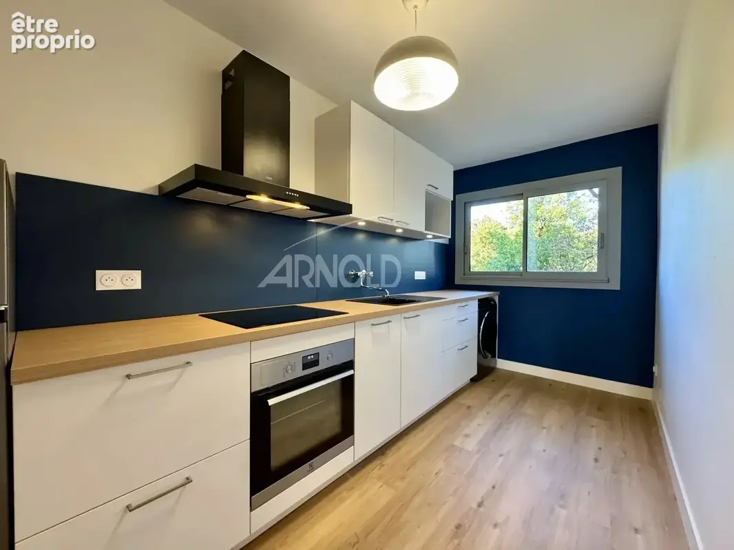 Canclaux - Appartement T2  59 m2 entièrement rénové - photo 7
