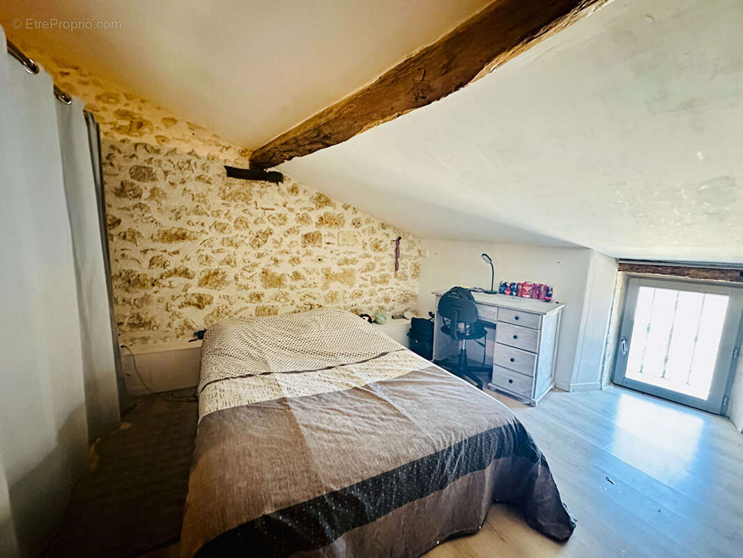 Maison à HAUTEFAGE-LA-TOUR