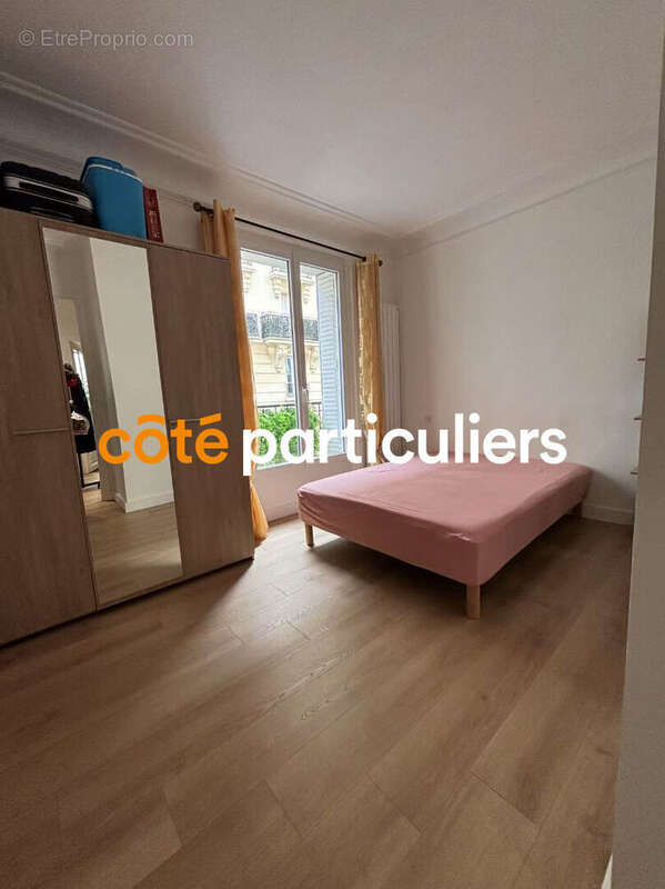 Appartement à PARIS-14E