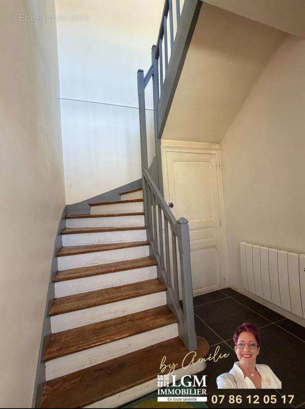 Crézancy – Maison de caractère 3 Chambres avec dépendances sur 784 m² - photo 7